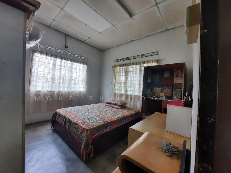 Rumah Banglo untuk Dijual di Taman Sri Minang (Kajang) - Mohd Shah Dolah - Bedroom - PropertyGuru.com.my