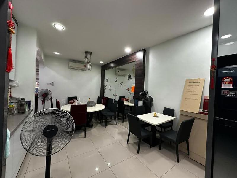 2-storey Terraced House for Sale in Taman Bukit Maluri (Kepong) - See Hui Tan - Dining Room - PropertyGuru.com.my