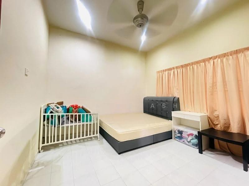 Semi-Detached House for Sale in Beserah (Pahang) - Atina Natasha - Bedroom - PropertyGuru.com.my