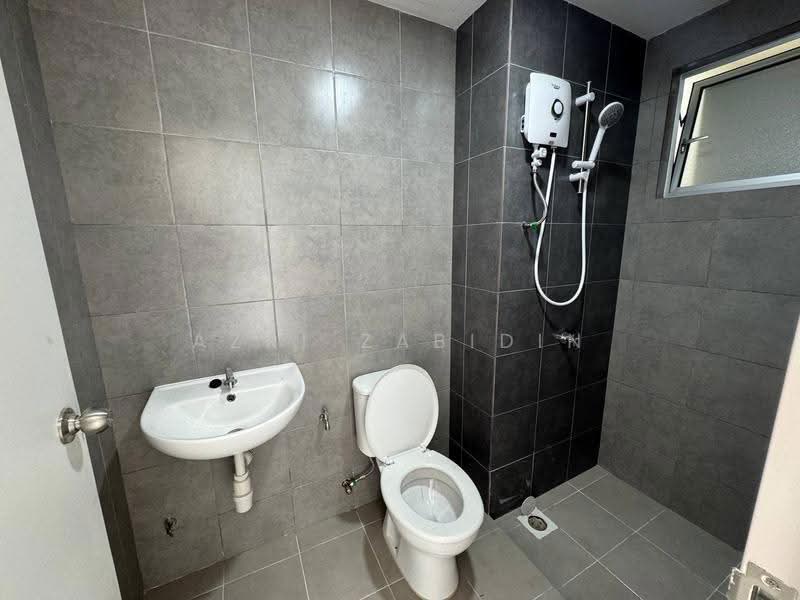 Condominium for Rent at Residensi Sateria - Azri Zabidin - Bathroom - PropertyGuru.com.my