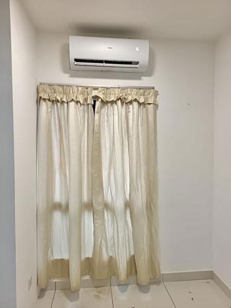 Service Residence for Sale at Residences @ 1 Tebrau - Jeny Loo - Interior - PropertyGuru.com.my