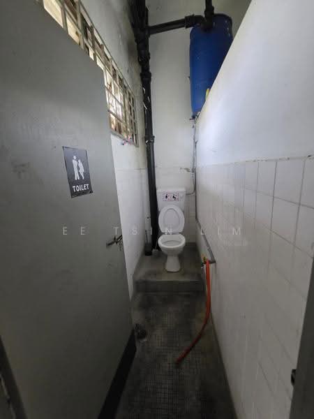 Shop for Rent in Taman Sri Jelok (Kajang) - Ee Tsin Lim - Bathroom - PropertyGuru.com.my