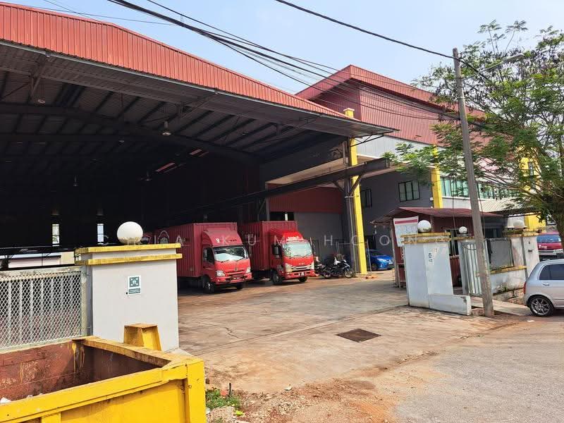 Gudang untuk Disewa di Bandar Indera Mahkota (Kuantan) - CHIA KUM HOONG - Exterior - PropertyGuru.com.my