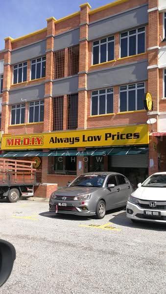 Shop for Rent in Alam Budiman (Shah Alam) - James Chow - Exterior - PropertyGuru.com.my
