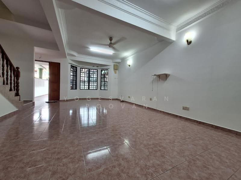 2-storey Terraced House for Sale in Klang (Selangor) - Yogesvaran Poovan - Living Room - PropertyGuru.com.my