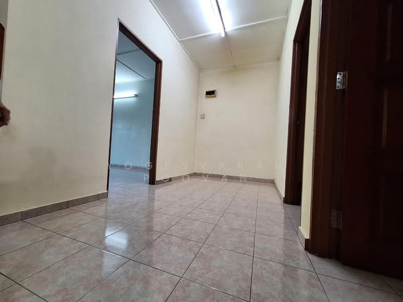 2-storey Terraced House for Sale in Klang (Selangor) - Yogesvaran Poovan - Interior - PropertyGuru.com.my