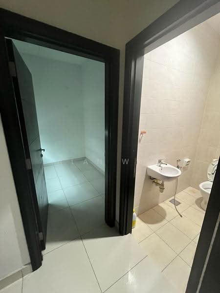 Semi-Detached House for Sale in Cyberjaya (Selangor) - Alan Wan - Bathroom - PropertyGuru.com.my
