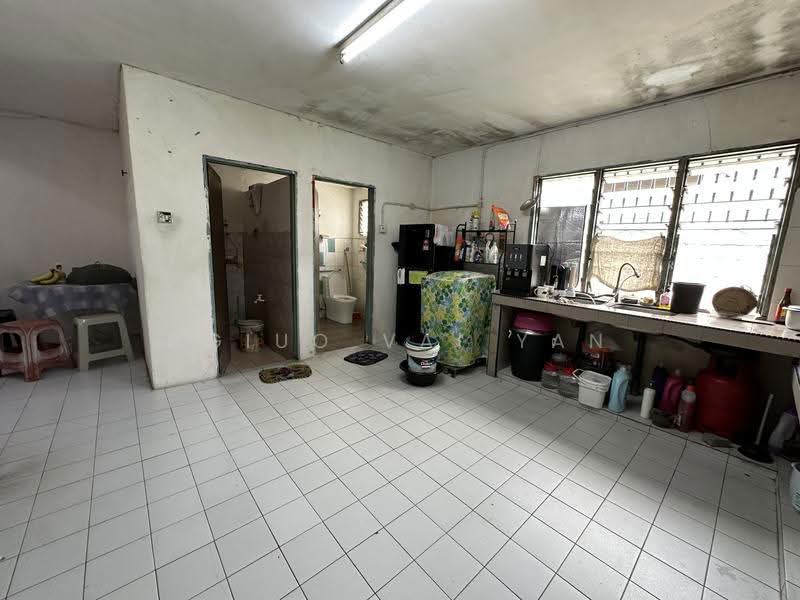 Terraced House for Sale in Seri Kembangan (Selangor) - Ngiuo Vai Yan - Kitchen - PropertyGuru.com.my