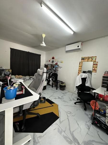 Terraced House for Sale in Seri Kembangan (Selangor) - Ngiuo Vai Yan - Bedroom - PropertyGuru.com.my