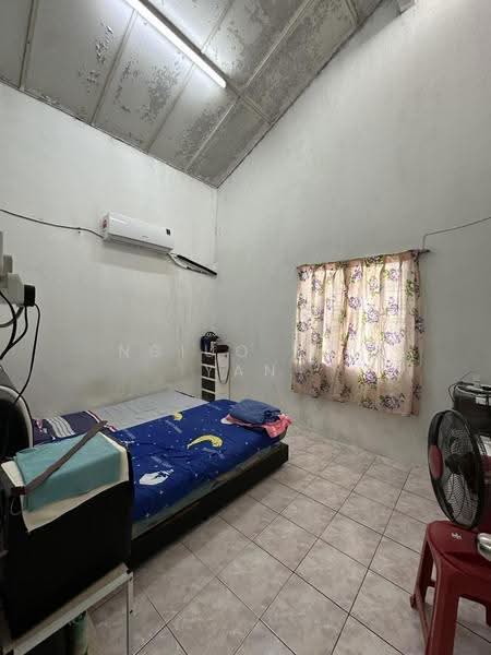 Terraced House for Sale in Seri Kembangan (Selangor) - Ngiuo Vai Yan - Bedroom - PropertyGuru.com.my