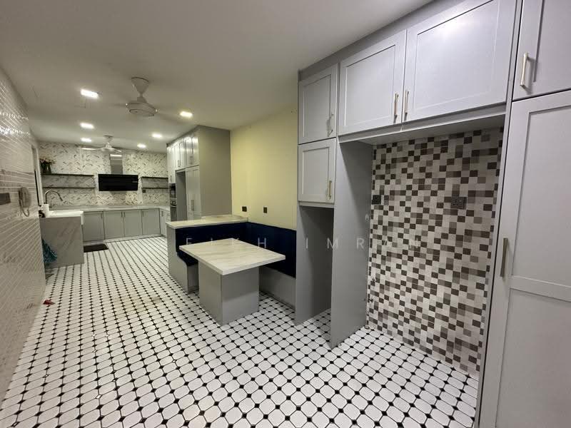 Semi-Detached House for Sale in Bukit Jelutong (Shah Alam) - Sheikh Imran - Kitchen - PropertyGuru.com.my