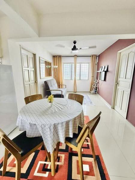 Pangsapuri untuk Disewa di Teratak Muhibbah - Erin Yusof - Living Room - PropertyGuru.com.my