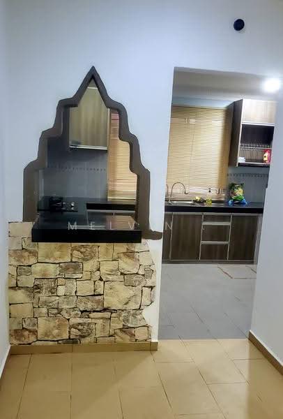 2-storey Terraced House for Sale in Seri Kembangan (Selangor) - Melvin . - Kitchen - PropertyGuru.com.my