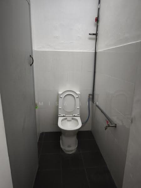 1-storey Terraced House for Rent in Taman Ungku Tun Aminah (Skudai) - Misa Lim - Bathroom - PropertyGuru.com.my