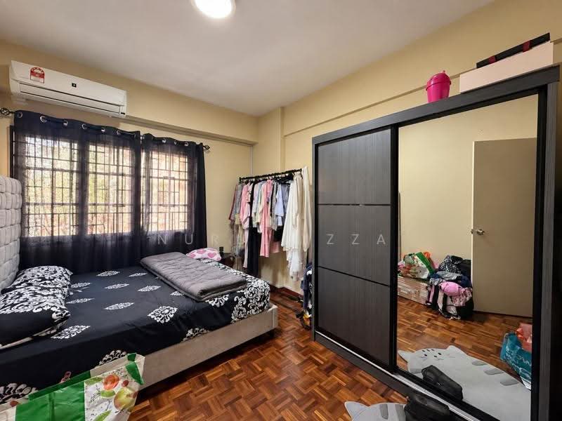 Condominium for Sale at Bayu Tasik 1 - Nurul Izza - Bedroom - PropertyGuru.com.my