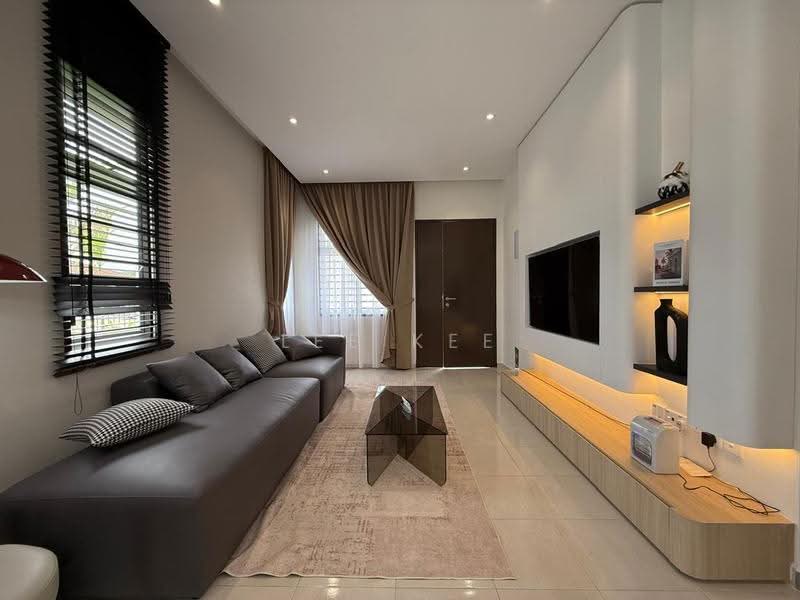 Rumah Teres 1-Tingkat untuk Dijual di Bandar Putera Indah (Batu Pahat) - Lee Kee - Living Room - PropertyGuru.com.my