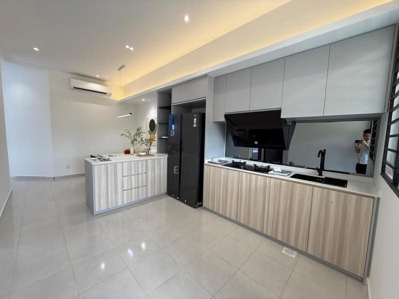 Rumah Teres 1-Tingkat untuk Dijual di Bandar Putera Indah (Batu Pahat) - Lee Kee - Kitchen - PropertyGuru.com.my