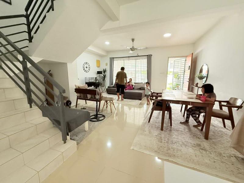 2-storey Terraced House for Sale in Bandar Tasik Puteri (Rawang) - Kwong Xiao Wei - Living Room - PropertyGuru.com.my