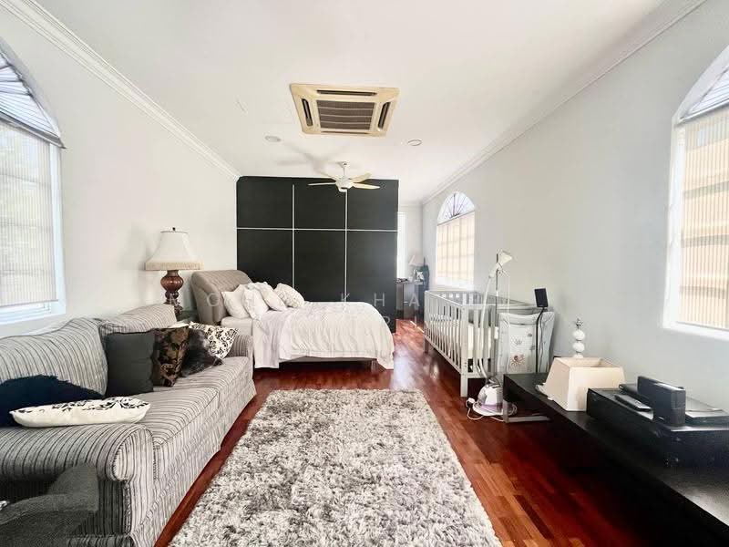Bungalow House for Rent in Seksyen 13 (Shah Alam) - Mohd Khairil Fitri - Bedroom - PropertyGuru.com.my