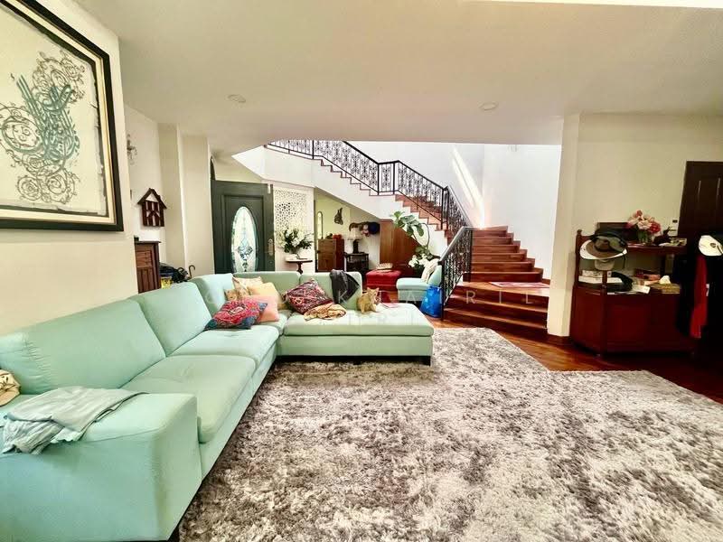 Bungalow House for Rent in Seksyen 13 (Shah Alam) - Mohd Khairil Fitri - Living Room - PropertyGuru.com.my