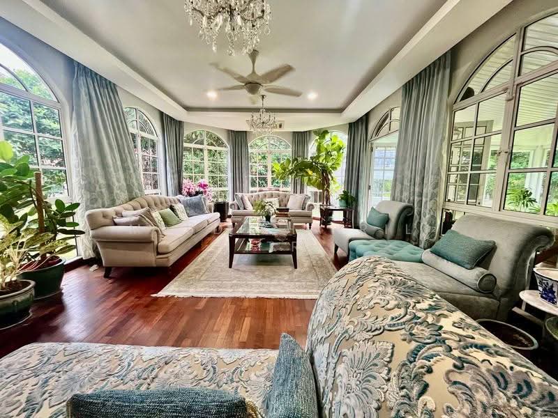 Bungalow House for Rent in Seksyen 13 (Shah Alam) - Mohd Khairil Fitri - Living Room - PropertyGuru.com.my