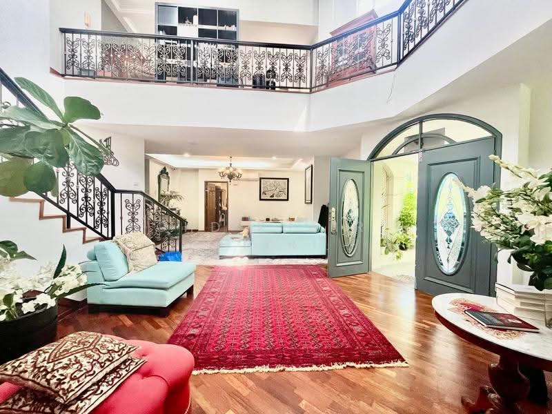 Bungalow House for Rent in Seksyen 13 (Shah Alam) - Mohd Khairil Fitri - Living Room - PropertyGuru.com.my