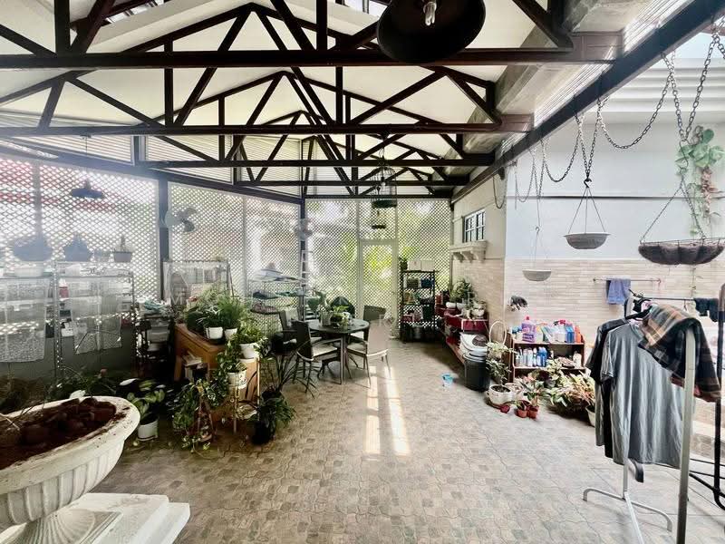 Bungalow House for Rent in Seksyen 13 (Shah Alam) - Mohd Khairil Fitri - Garden - PropertyGuru.com.my