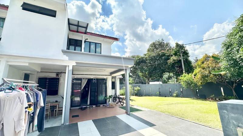 2-storey Terraced House for Sale in TAMAN PUCHONG UTAMA (Puchong) - Asyraf Aman - Exterior - PropertyGuru.com.my