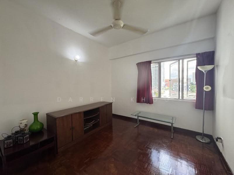 Condominium for Sale at Tiara Kelana - Darren Khoo - Living Room - PropertyGuru.com.my