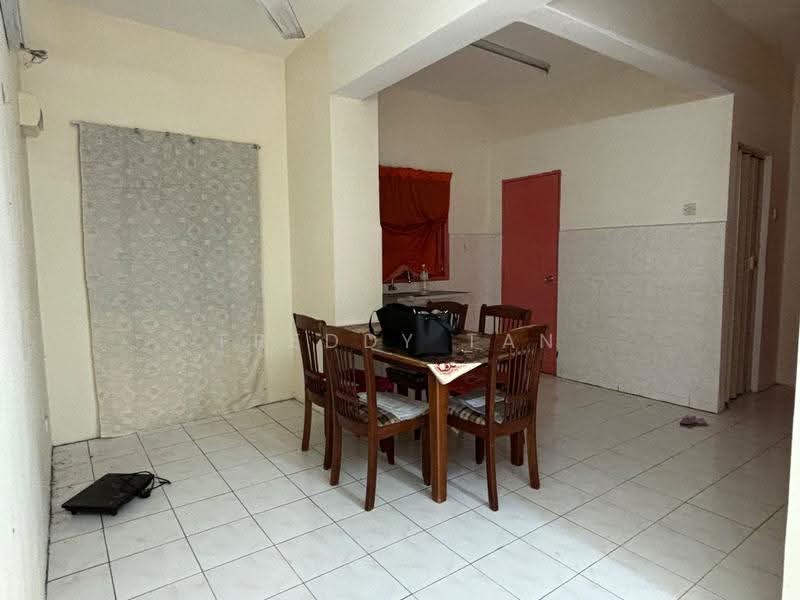 Apartment for Sale at Gambier Heights - Freddy Tan - Dining Room - PropertyGuru.com.my