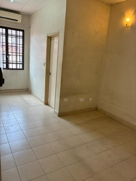 Terraced House for Sale in Bukit Jelutong (Shah Alam) - Yeoh WY - Interior - PropertyGuru.com.my