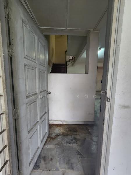 2-storey Terraced House for Sale in Kelana Jaya (Petaling Jaya) - Chloe Koo - Entrance - PropertyGuru.com.my