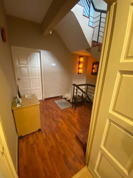 2.5-storey Terraced House for Sale in Bukit Antarabangsa (Ulu Kelang) - Brackson Loh - Entrance - PropertyGuru.com.my