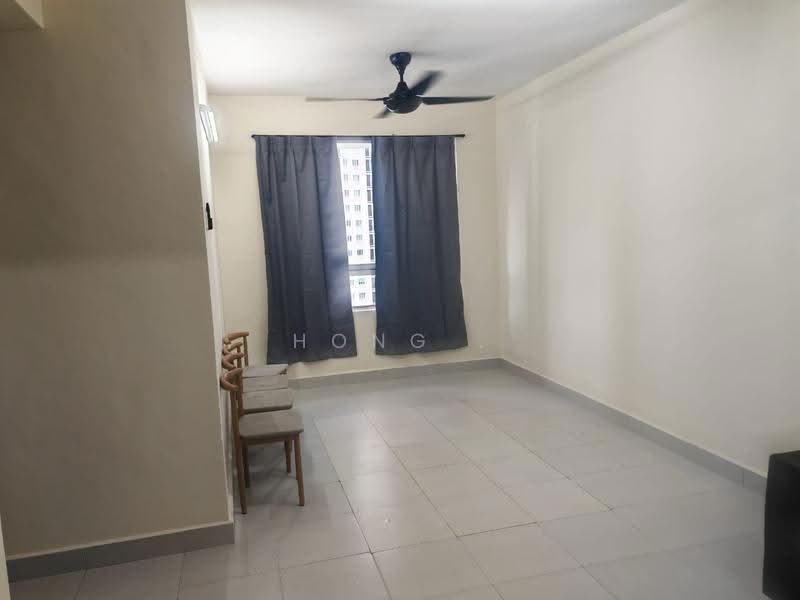 Pangsapuri untuk Disewa di Centrio Avenue - Hong . - Living Room - PropertyGuru.com.my