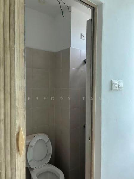 Kondominium untuk Dijual di Starhill Luxury Residence - Freddy Tan - Bathroom - PropertyGuru.com.my