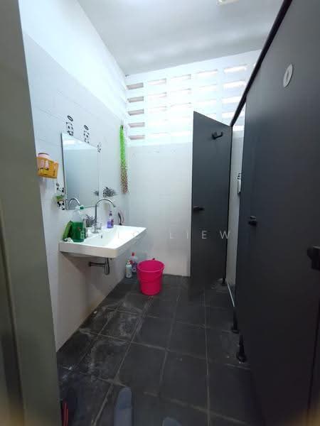 Kedai untuk Disewa di Bandar Mahkota Cheras (Cheras) - Eric Liew - Bathroom - PropertyGuru.com.my