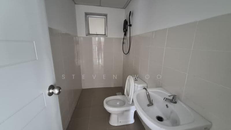 Service Residence for Sale at Axis Crown - Steven Woo - Bathroom - PropertyGuru.com.my