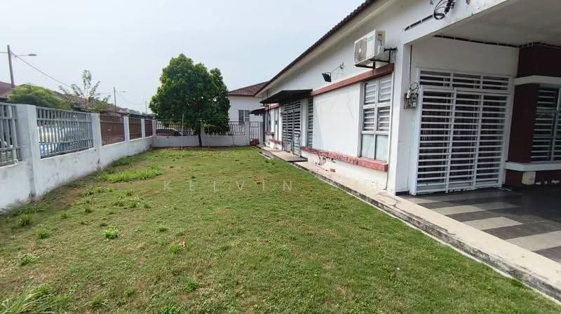 Rumah Teres 1-Tingkat untuk Dijual di Johor Bahru (Johor) - kelvin Sii - Exterior - PropertyGuru.com.my
