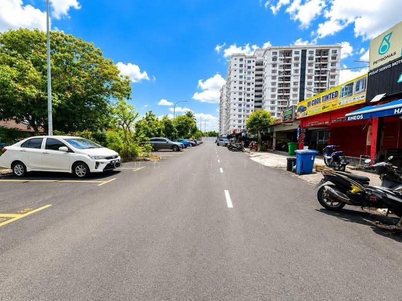 Shop for Rent in Seksyen 20 (Shah Alam) - Mohd Khairil Fitri - Exterior - PropertyGuru.com.my