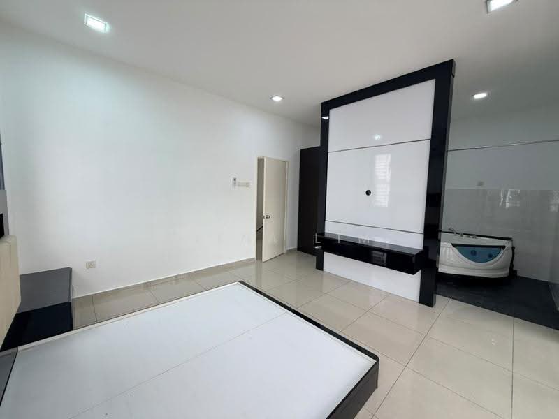 Terraced House for Sale in Taman Mutiara Rini (Skudai) - Elena Lim - Bedroom - PropertyGuru.com.my