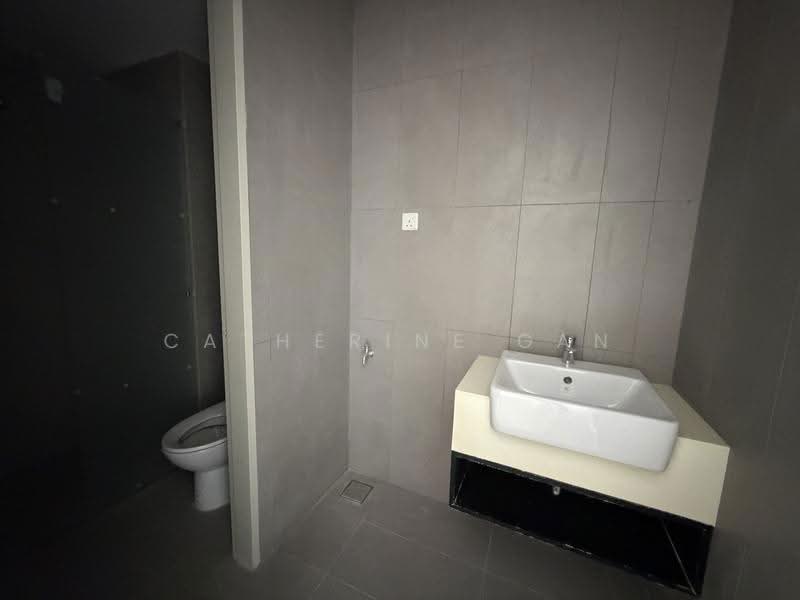 Kediaman Servis untuk Dijual di YOLO Signature Suites - Catherine Gan - PropertyGuru.com.my