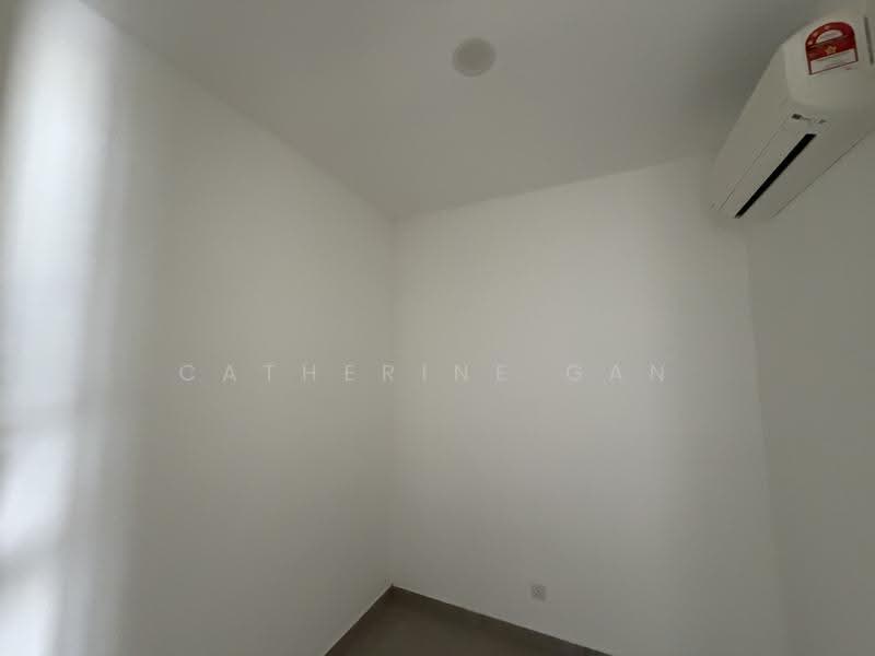 Kediaman Servis untuk Dijual di YOLO Signature Suites - Catherine Gan - PropertyGuru.com.my