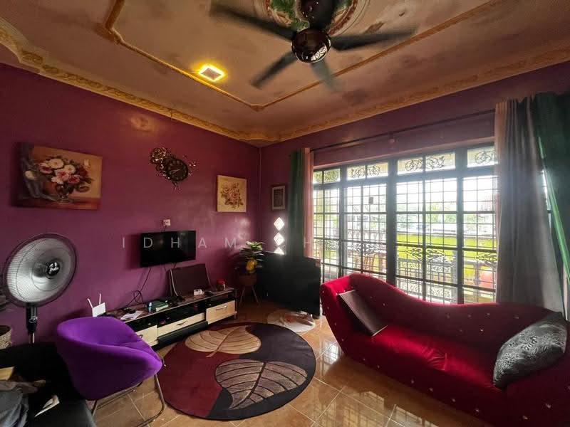 Bungalow House for Sale in Taman Pandan Makmur (Kuantan) - Idham Che'Ali - Living Room - PropertyGuru.com.my