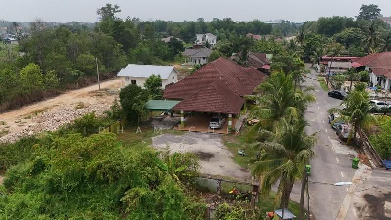 Bungalow House for Sale in Taman Pandan Makmur (Kuantan) - Idham Che'Ali - Exterior - PropertyGuru.com.my