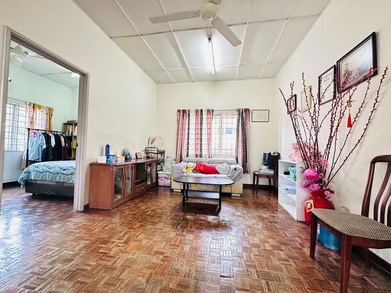 Bungalow House for Sale in Taman Sri Hijau (Rawang) - Steven Lee - Living Room - PropertyGuru.com.my