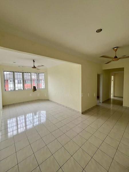 Apartment for Sale at Merpati Indah Apartment @ Bandar Putra Kulai - kelvin Sii - Living Room - PropertyGuru.com.my