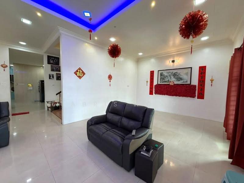 Semi-Detached House for Sale in Bandar Bukit Raja (Klang) - Tabris Wong - Living Room - PropertyGuru.com.my