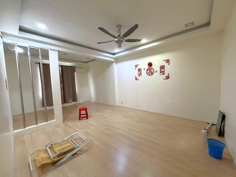 Semi-Detached House for Sale in Bandar Bukit Raja (Klang) - Tabris Wong - Living Room - PropertyGuru.com.my