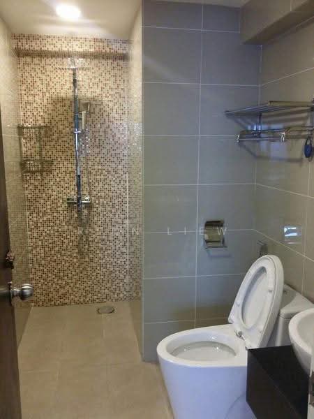 Service Residence for Sale at D'Latour - Rion Liew - Bathroom - PropertyGuru.com.my