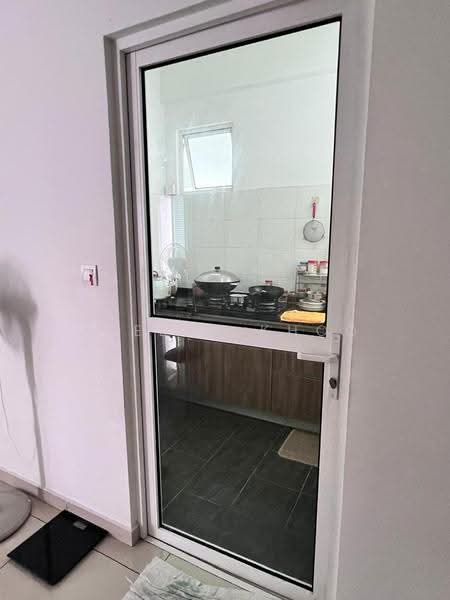 Condominium for Sale at Solaria Residences - Joelyn Khoo - Kitchen - PropertyGuru.com.my
